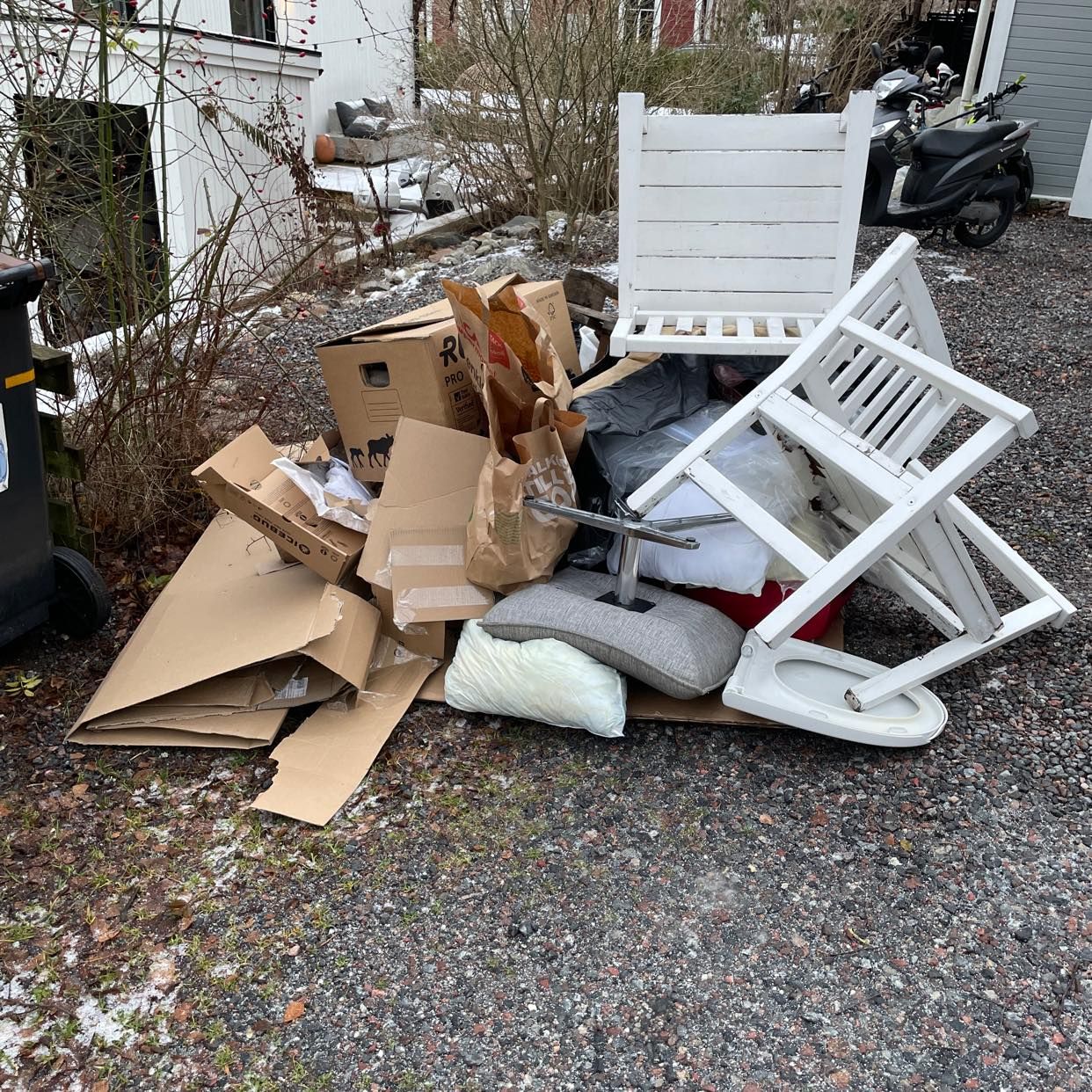 image of Blandat skräp - Spånga