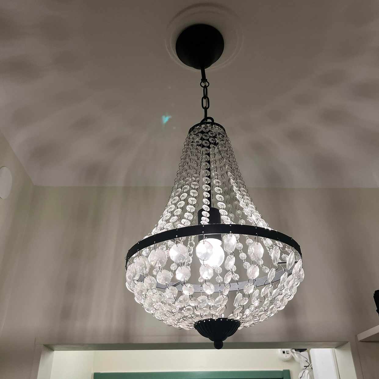 image of Ljuskrona bortskänkes - Stockholm