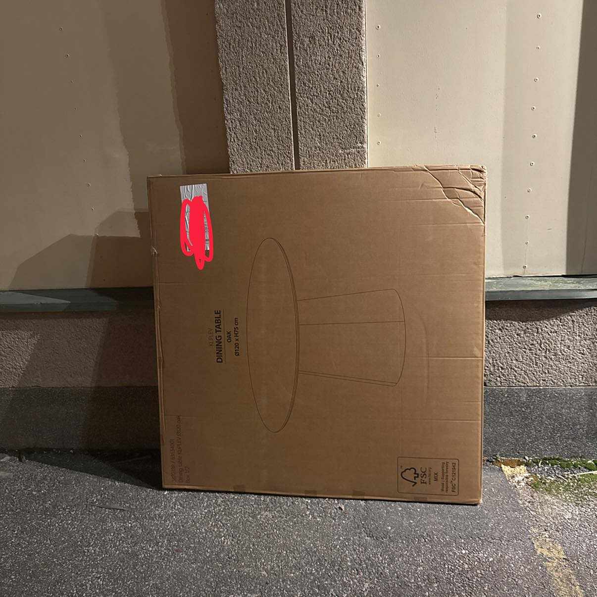 image of Flytta matbordet på 125cm - 
