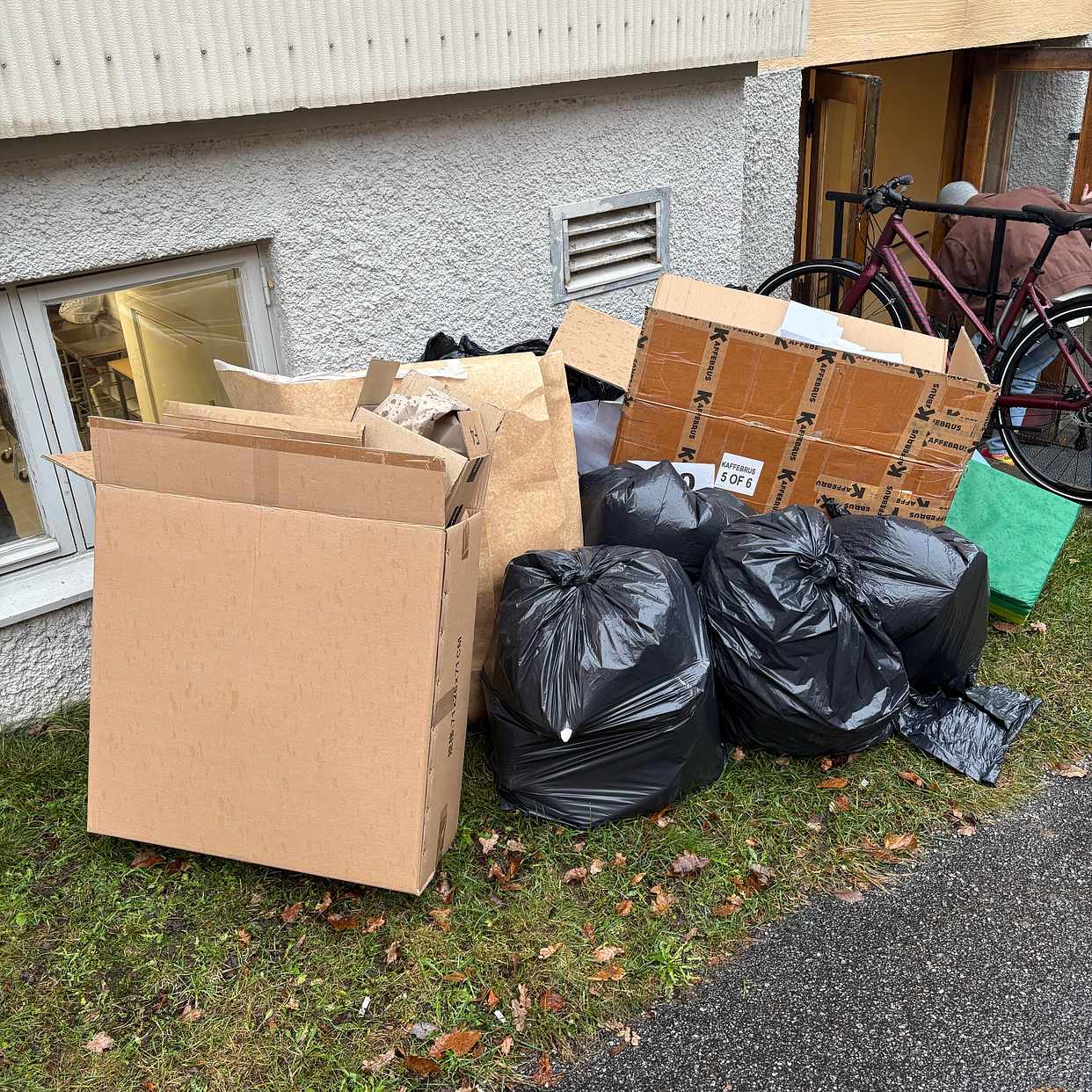 image of 9 garbage bags + wellpapp - Stockholm