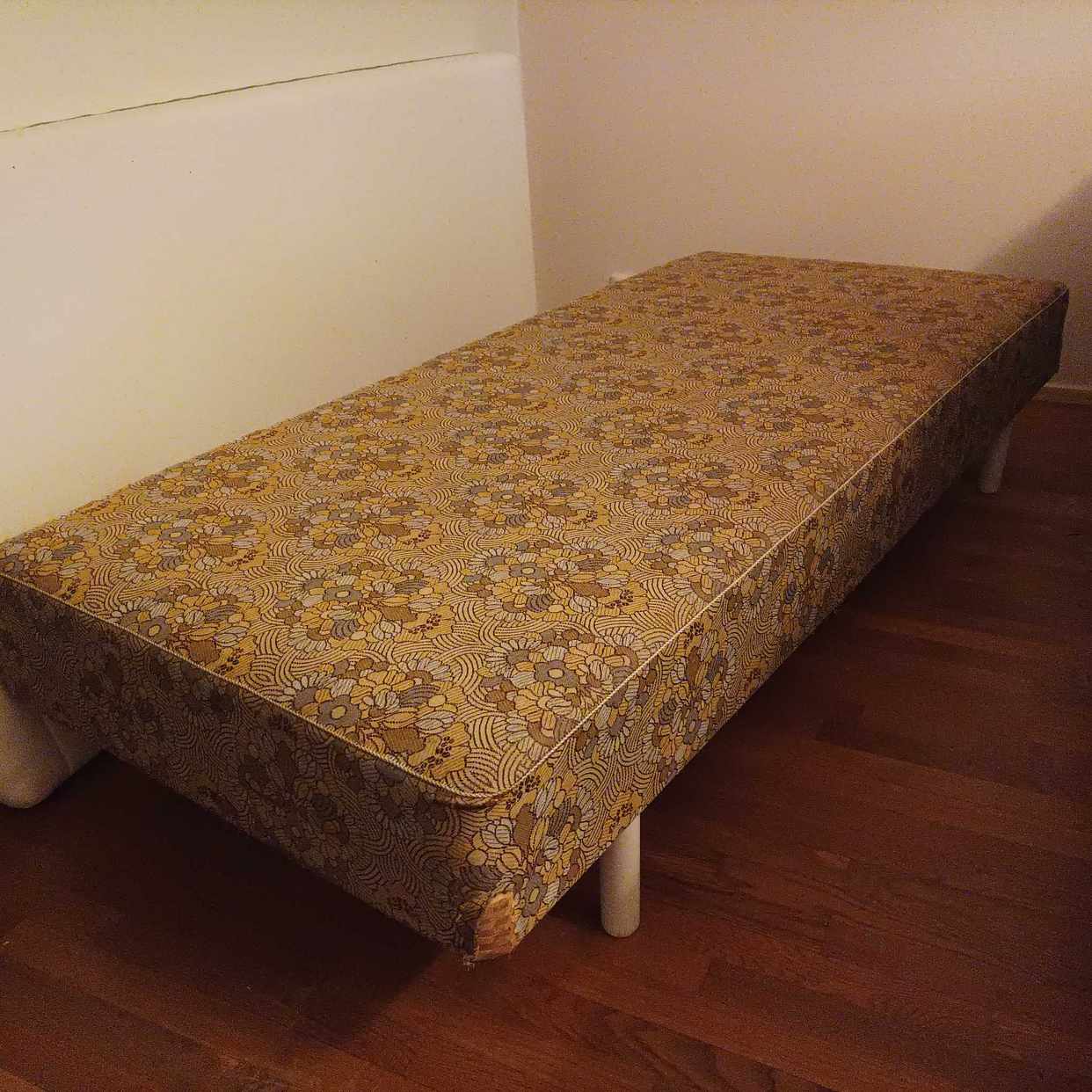 image of Sultan 90x200 - Farsta