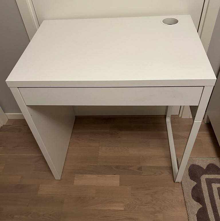 image of Litet skrivbord - 