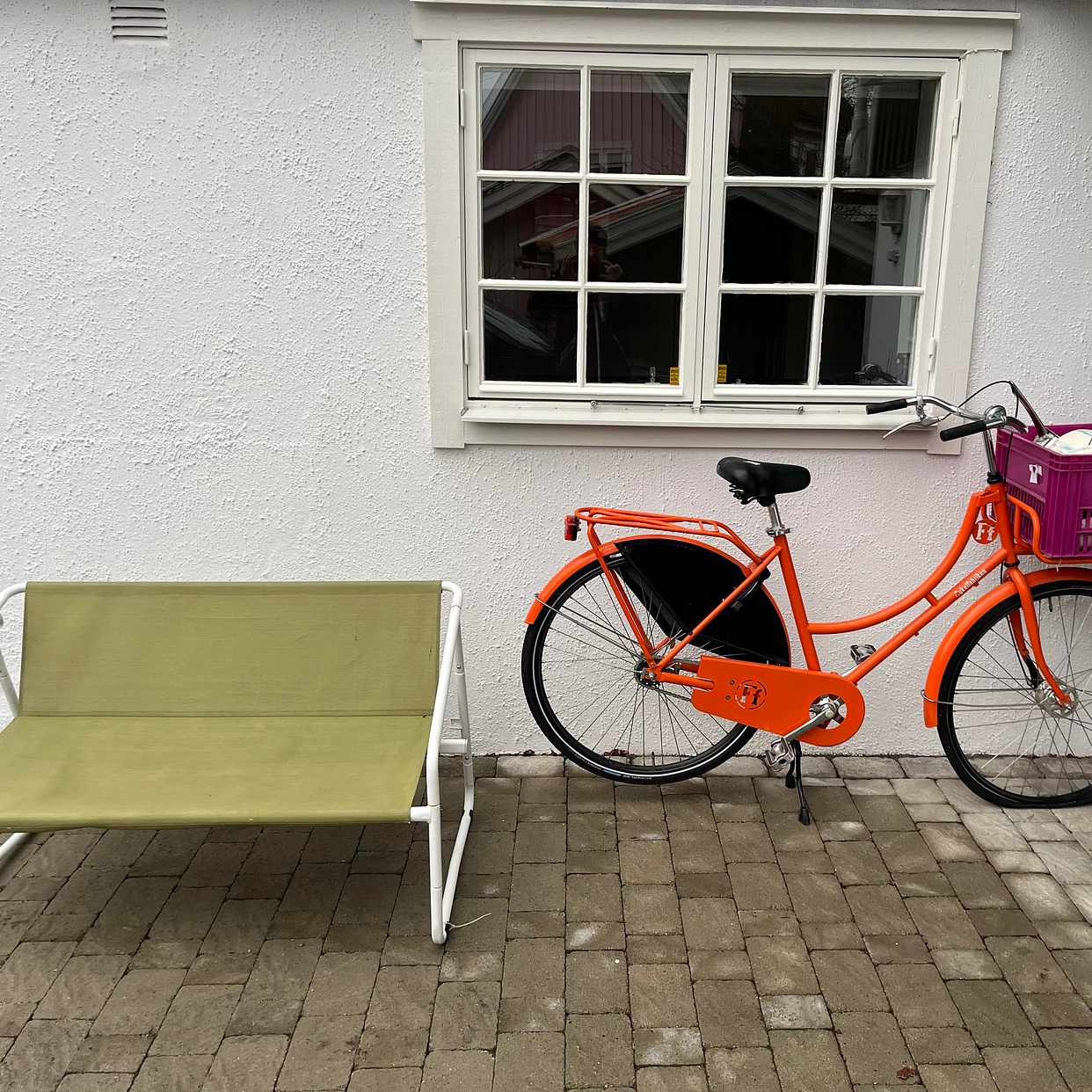 image of Gyckel och lätt utemöbel - 