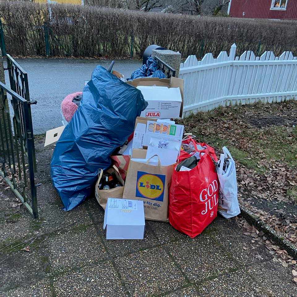 image of Hämta osorterat skräp - Sollentuna