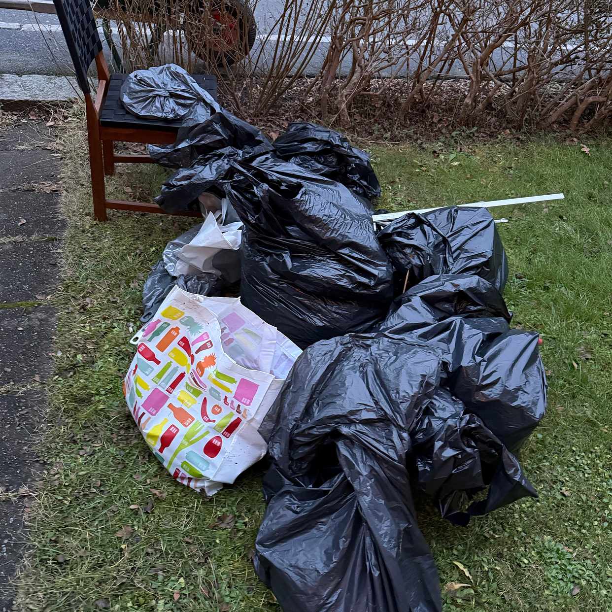 image of Kör skräp till återvinnin - Bromma