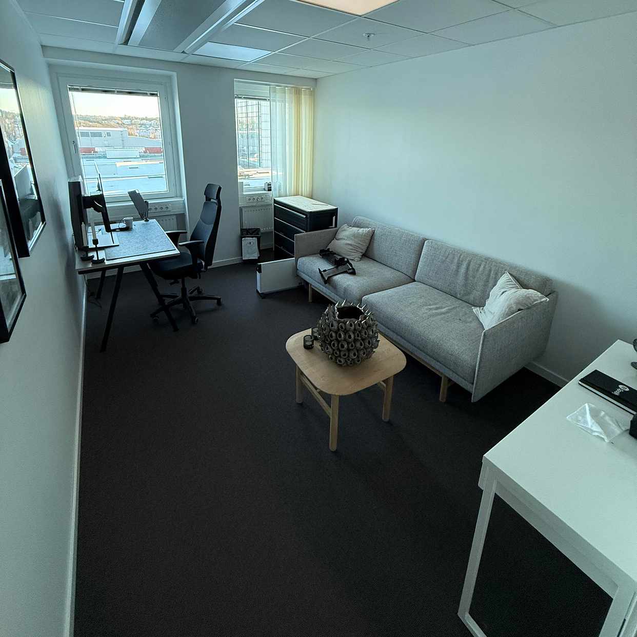 image of Flytta möbler från kontor - 