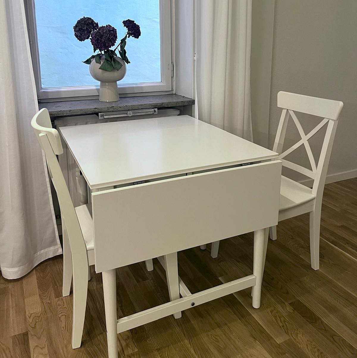 image of Table and chairs - Stockholm