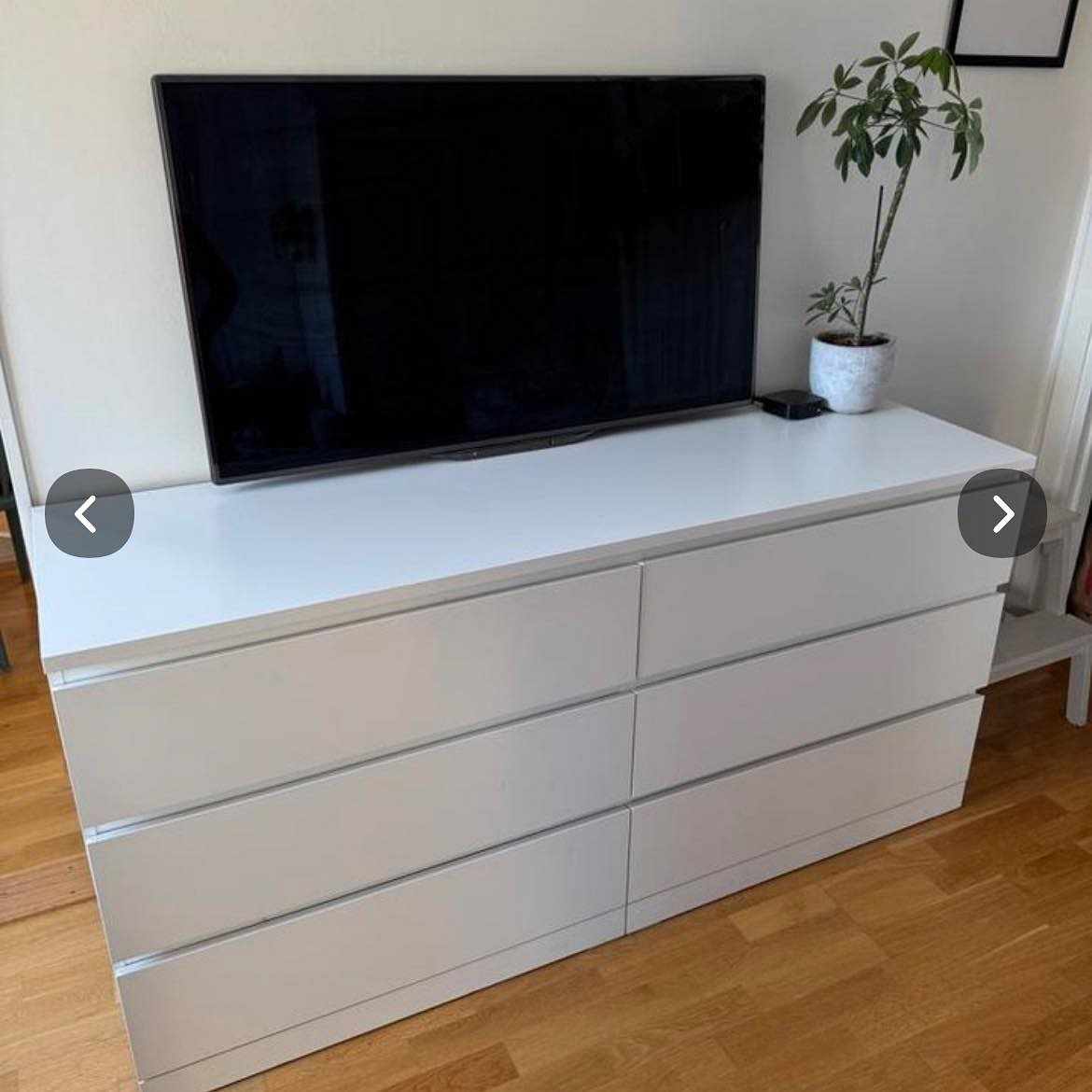 image of Upphämtning av byrå - 