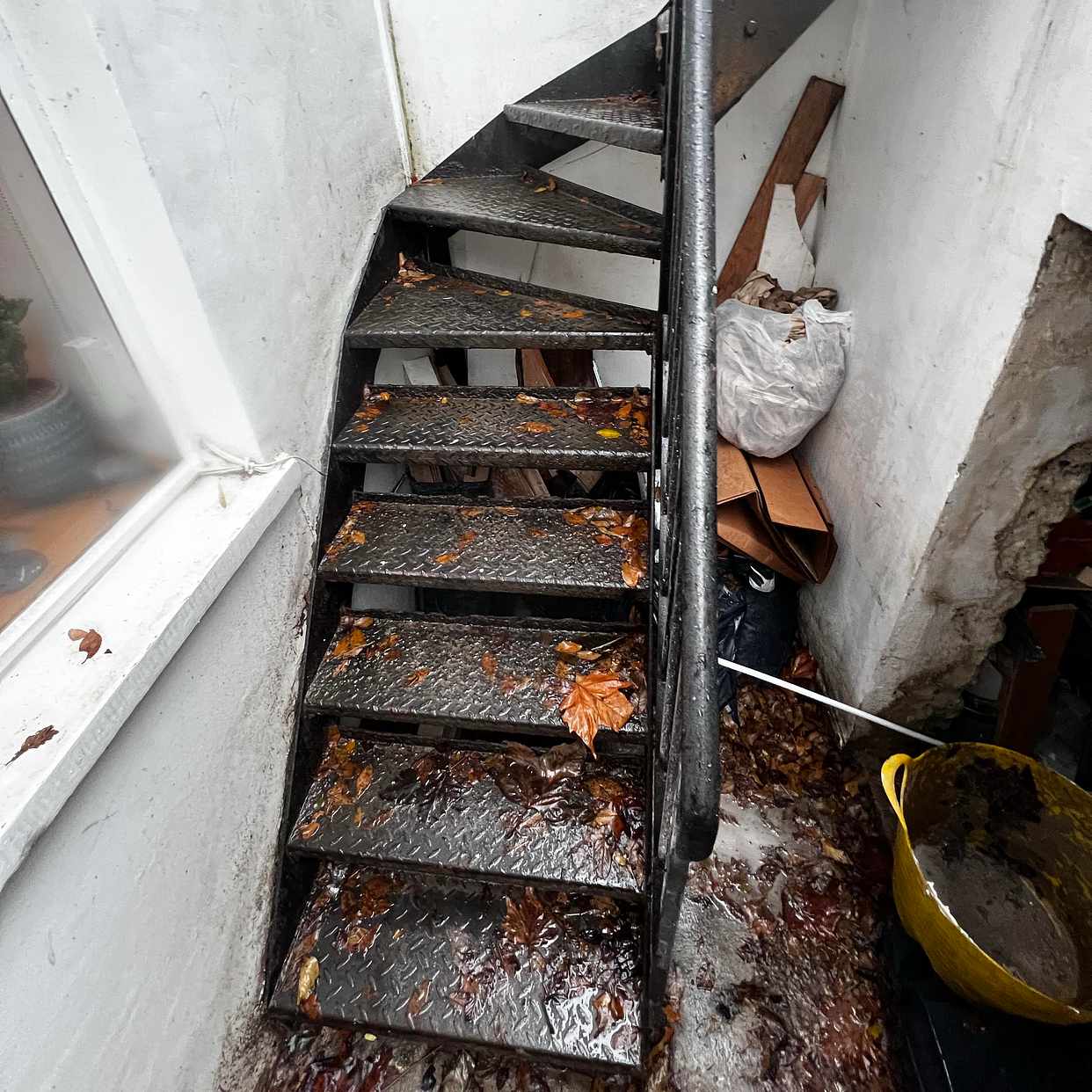image of Remove various DIY waste - Islington