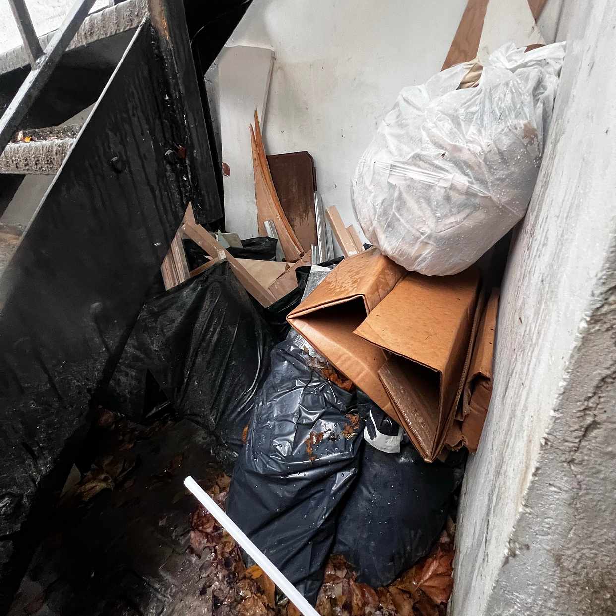 image of Remove various DIY waste - Islington
