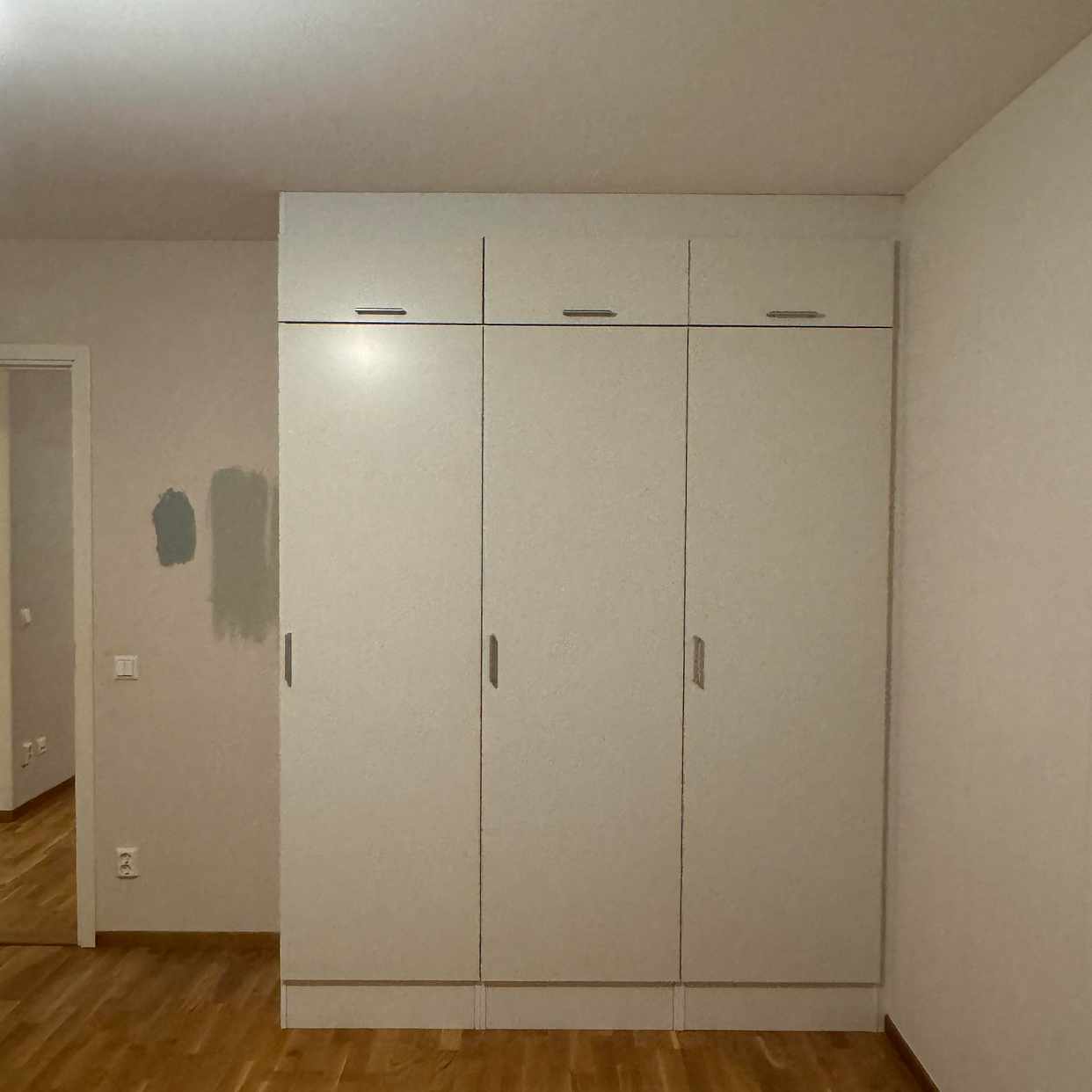image of Wardrobes for free - Sollentuna