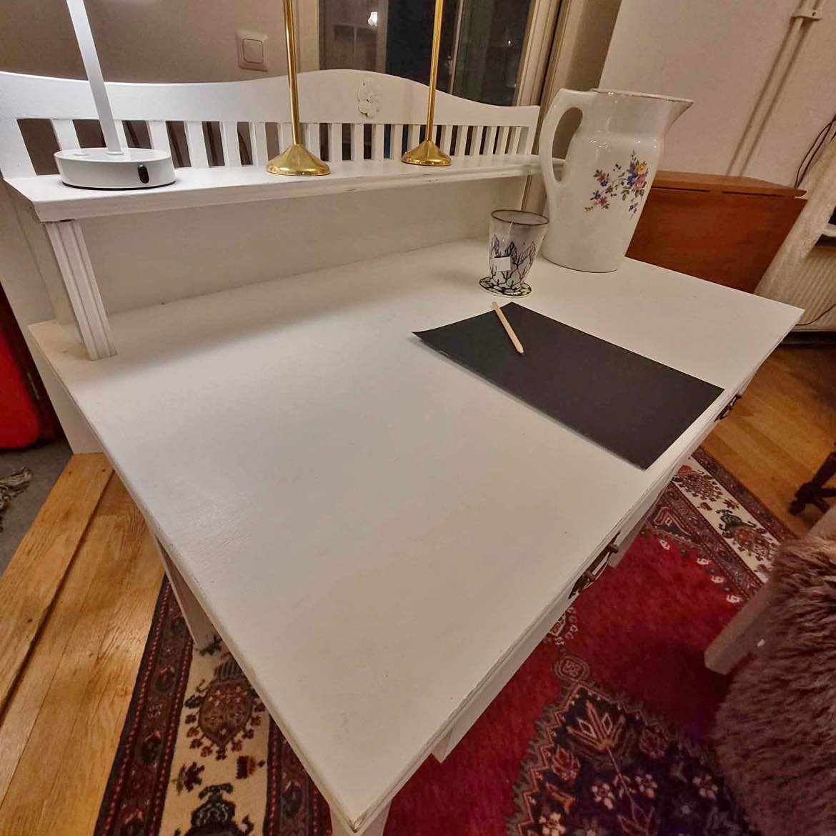 image of Hämta sminkbord - 