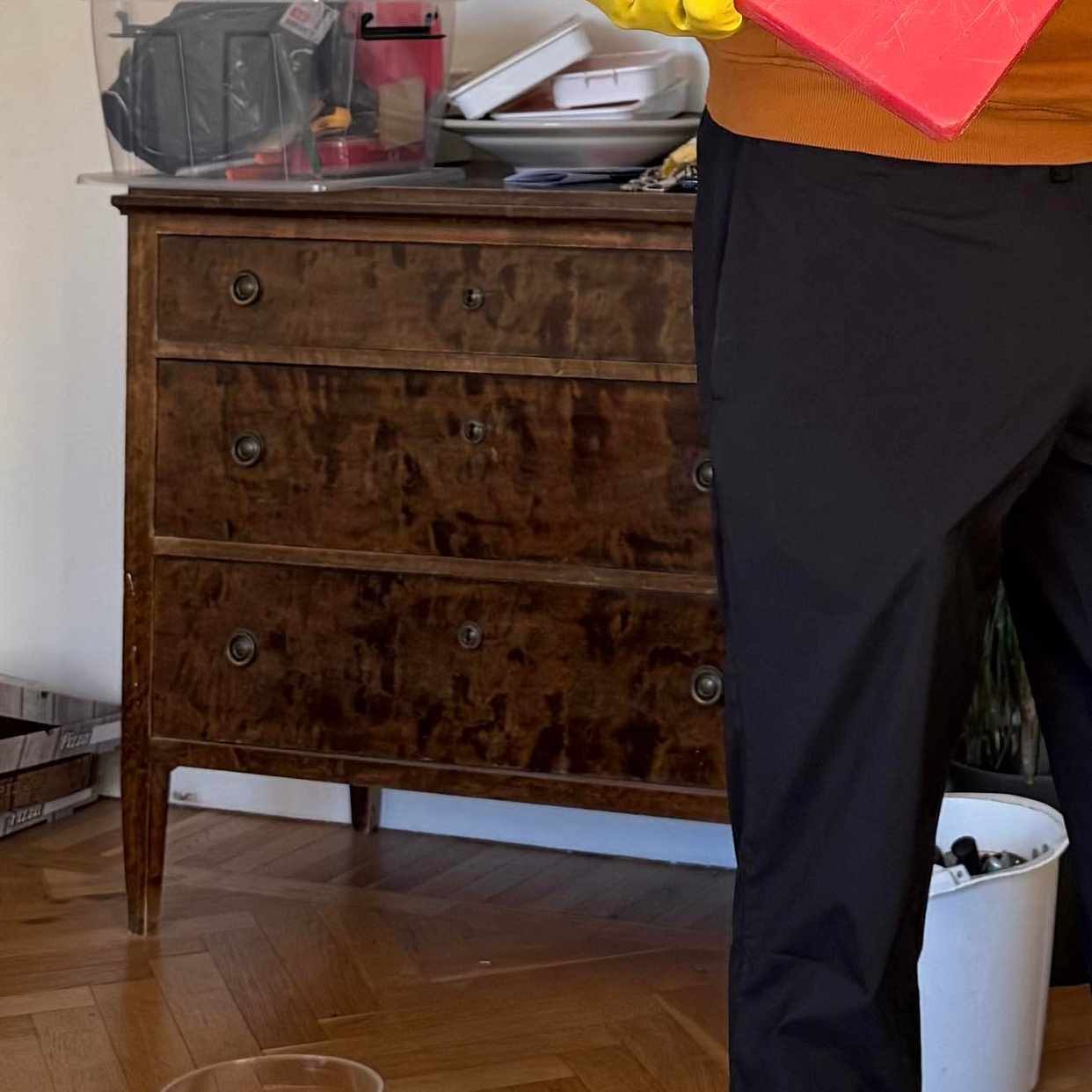 image of Säng + byrå - 