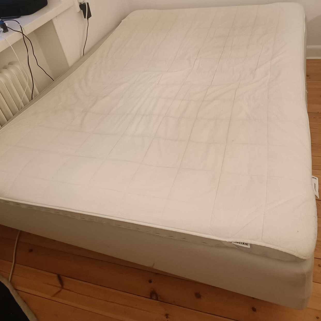 image of Säng 140*200 cm - Stockholm