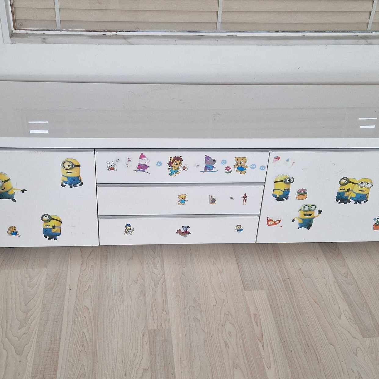 image of MÖBLER Hämtas söndag kl14 - Tyresö