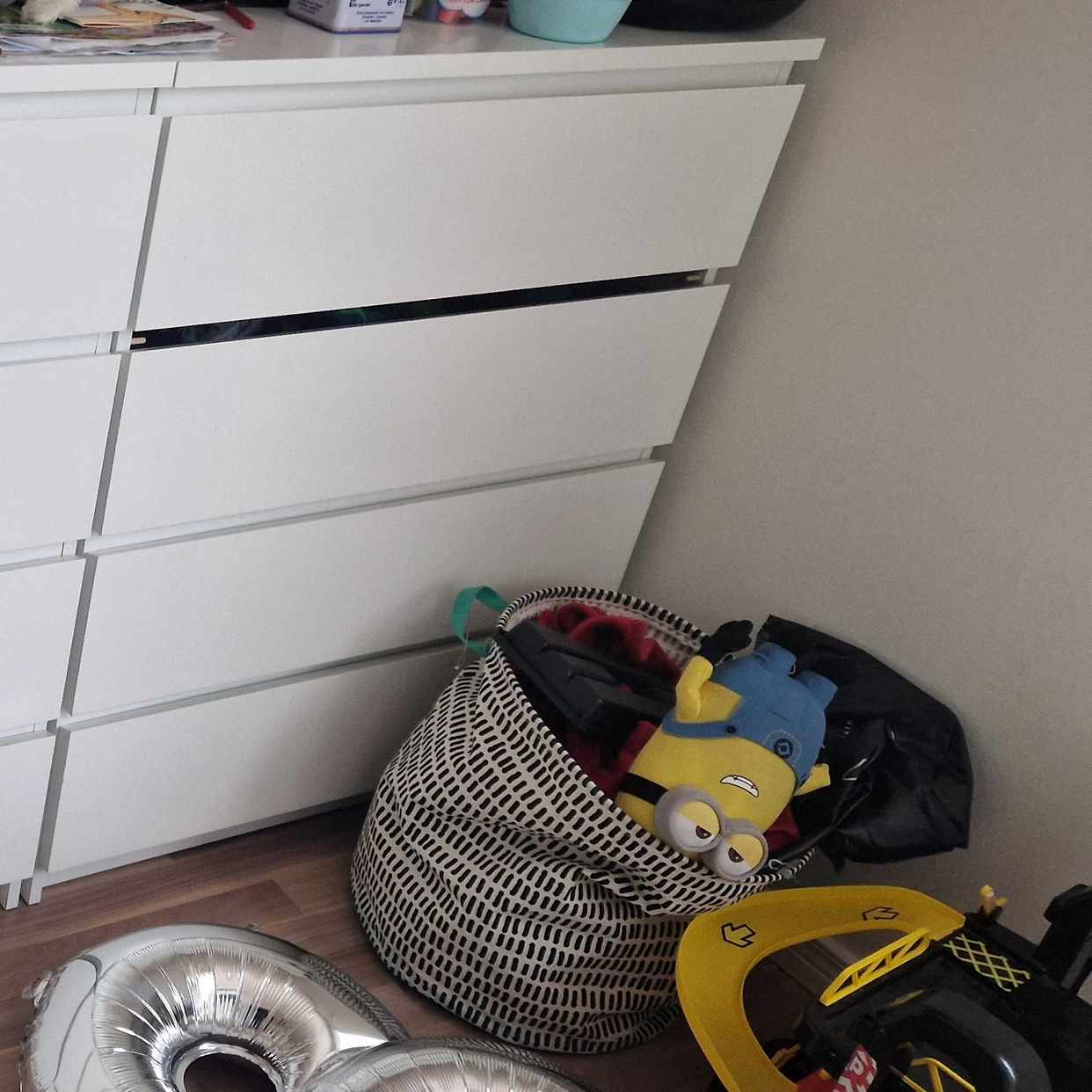 image of MÖBLER Hämtas söndag kl14 - Tyresö