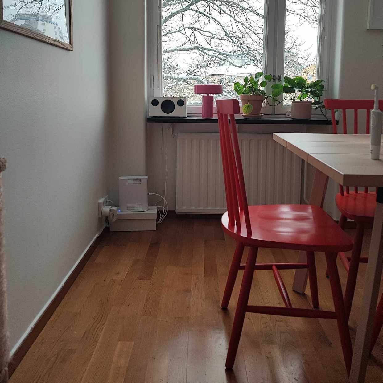 image of 2 st stolar Department - Hägersten