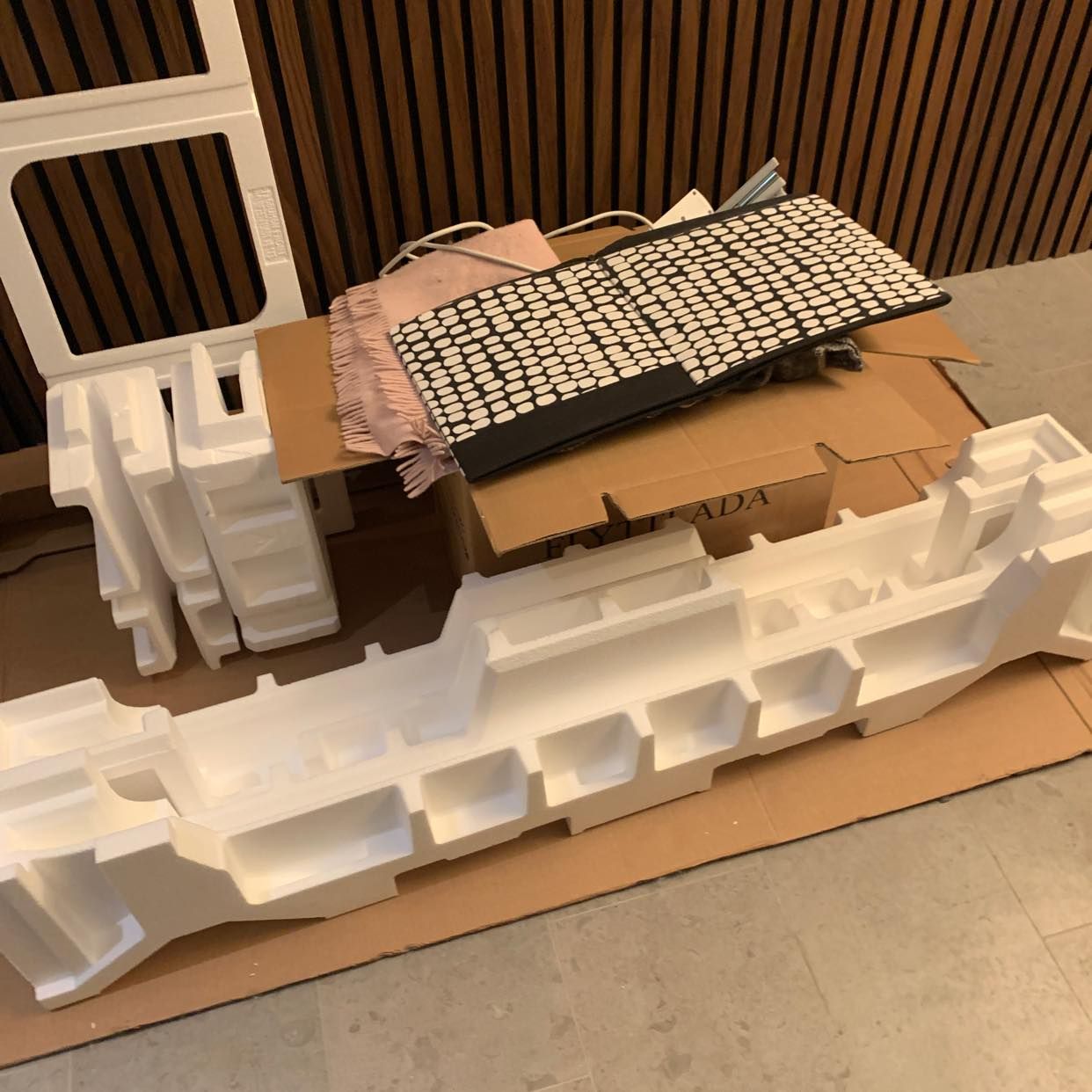 image of Cardboard, stereofoam etc - Stockholm