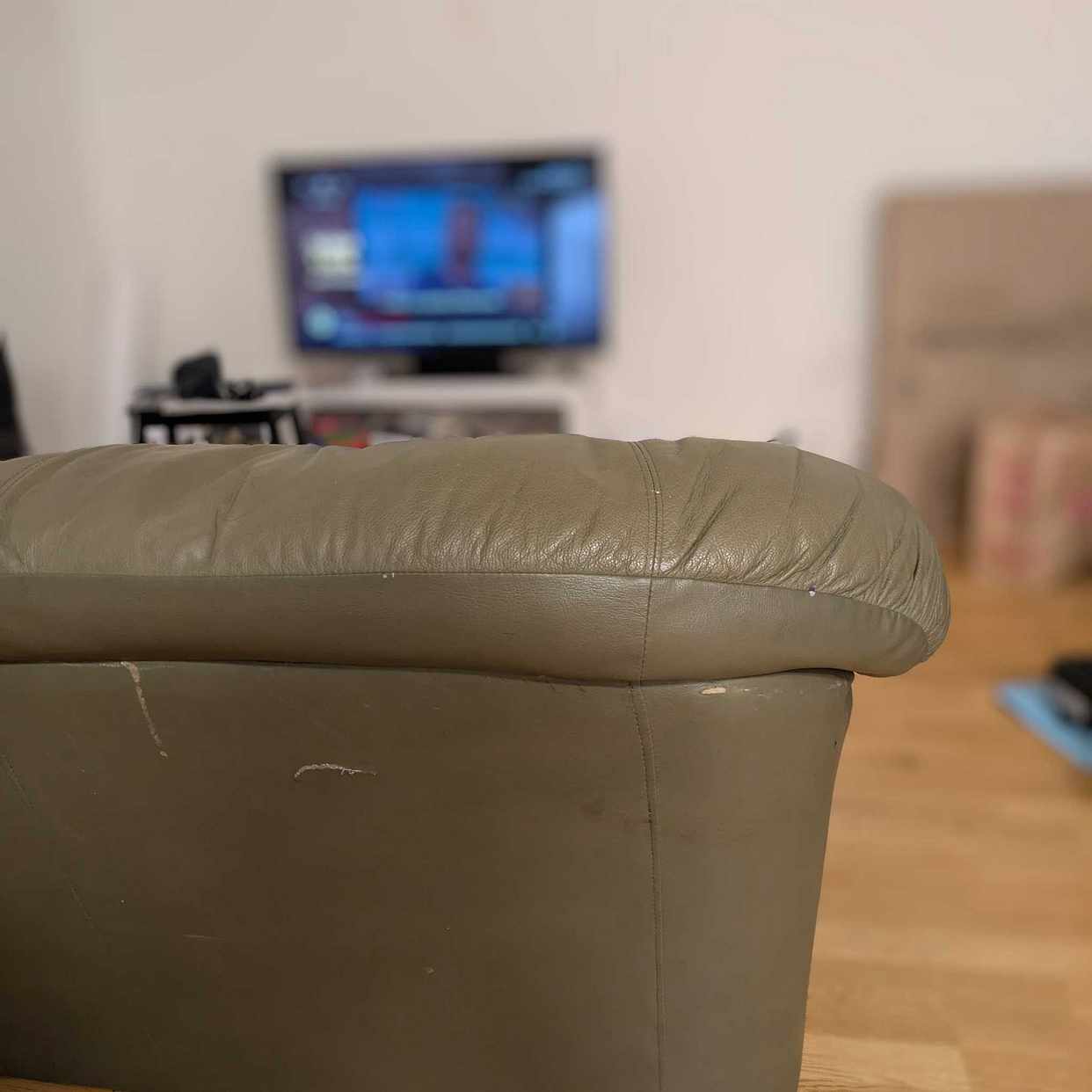 image of Leather sofa - Uppsala