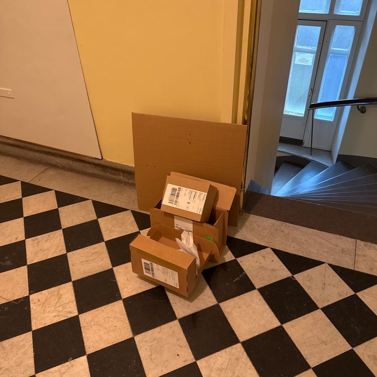 image of Cardboard box - Stockholm