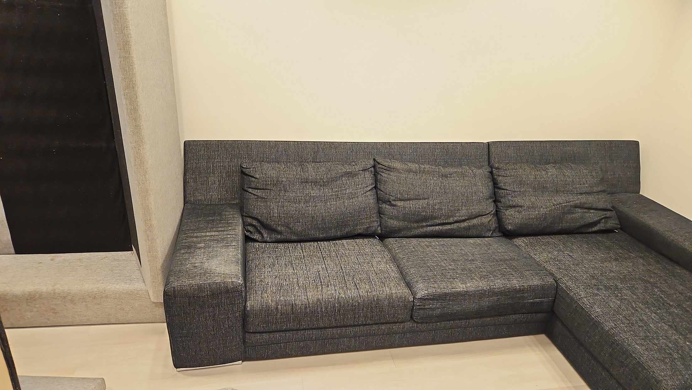 image of Sofa bortskäbkes - Farsta
