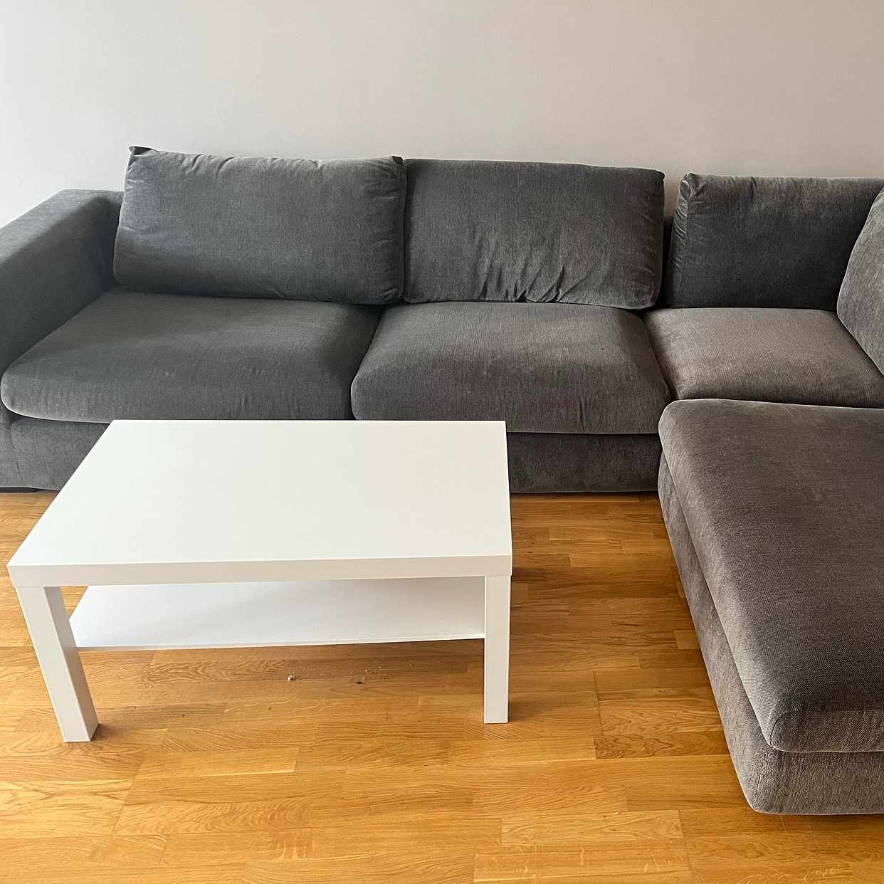 image of Give away sofa - Täby