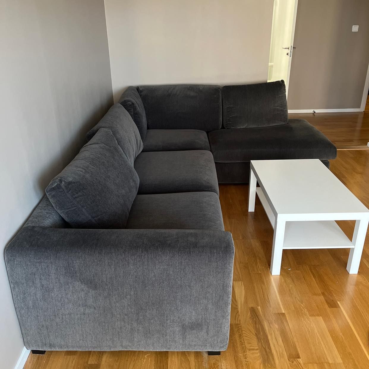 image of Give away sofa - Täby