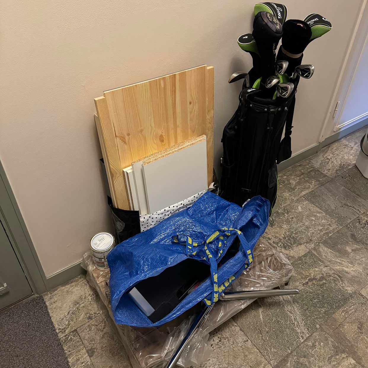 image of Golf bag, Wood, Garbage - Stockholm