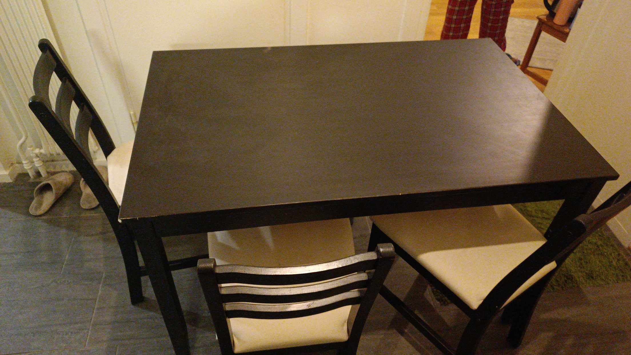image of Small Table and chairs - 