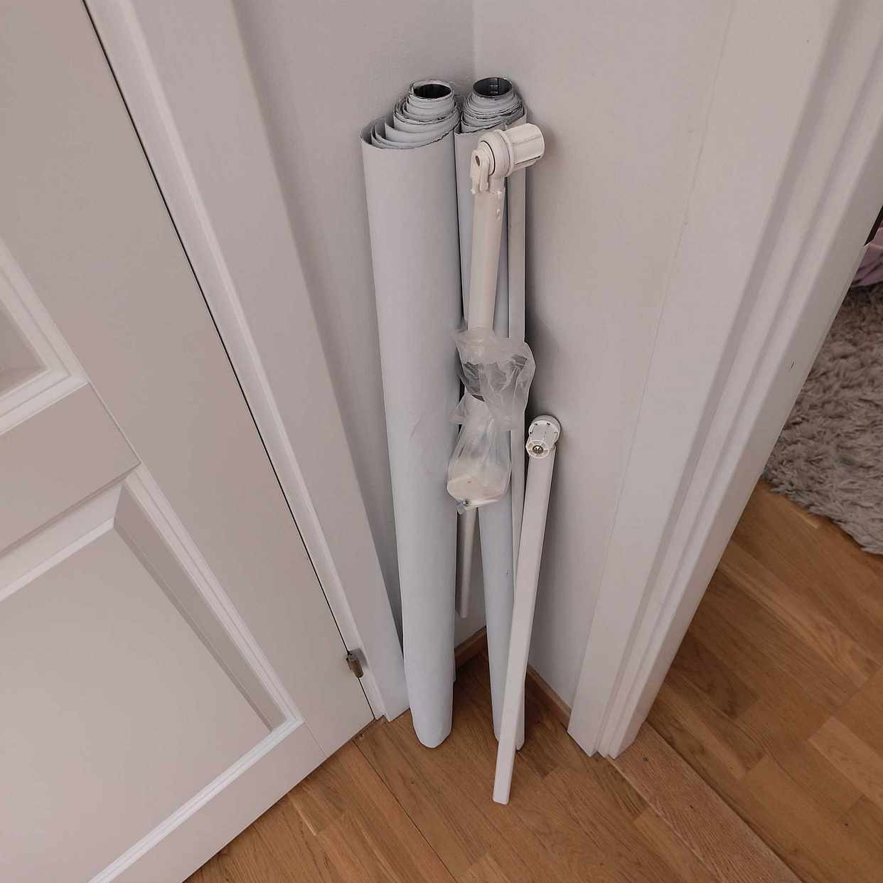 image of Two Rullgardin 104cm IKEA - Sundbyberg