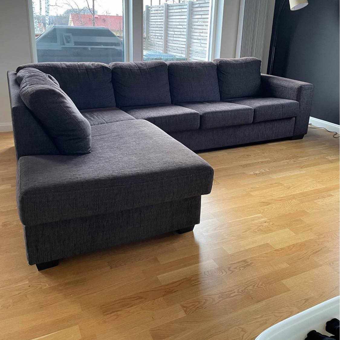 image of levererar en soffa - 
