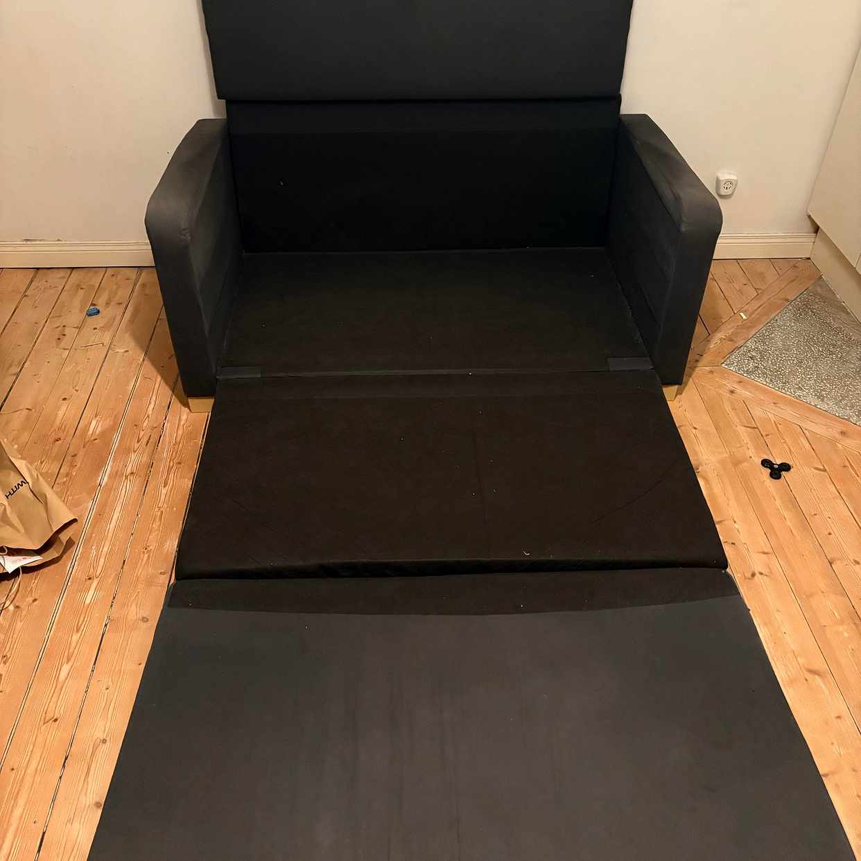 image of Bäddsoffa bortskänkes - Göteborg