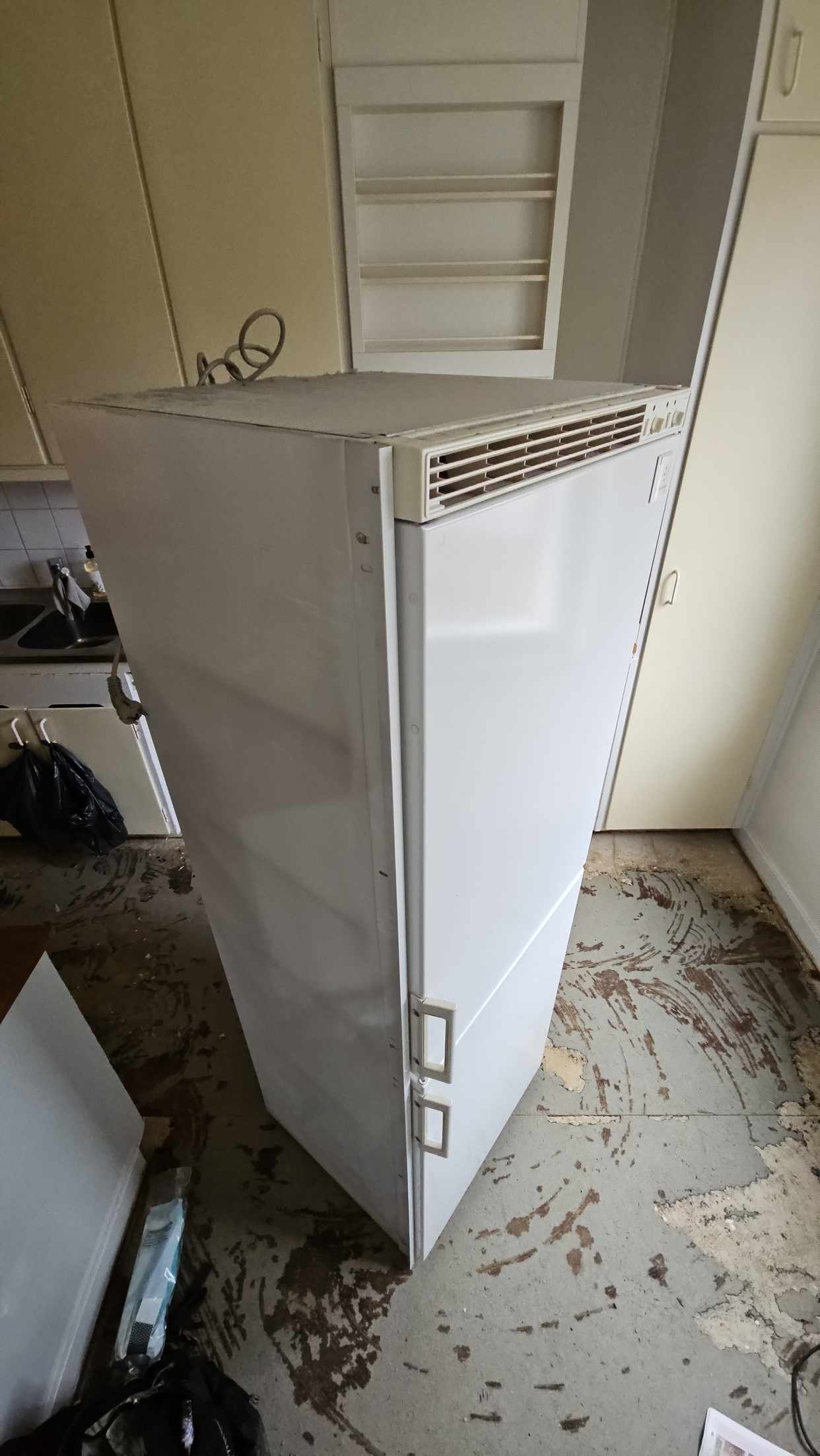 image of Fridge, stove, wardrobe - Lidingö