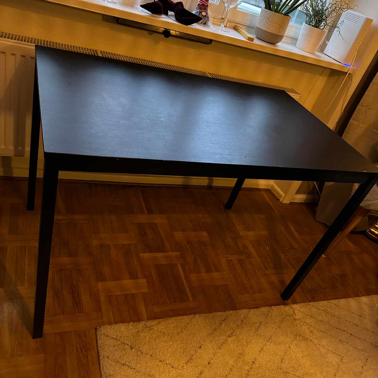 image of Matbord bortskänkes - Solna