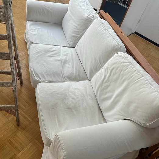 image of Weißes Sofa - Hamburg