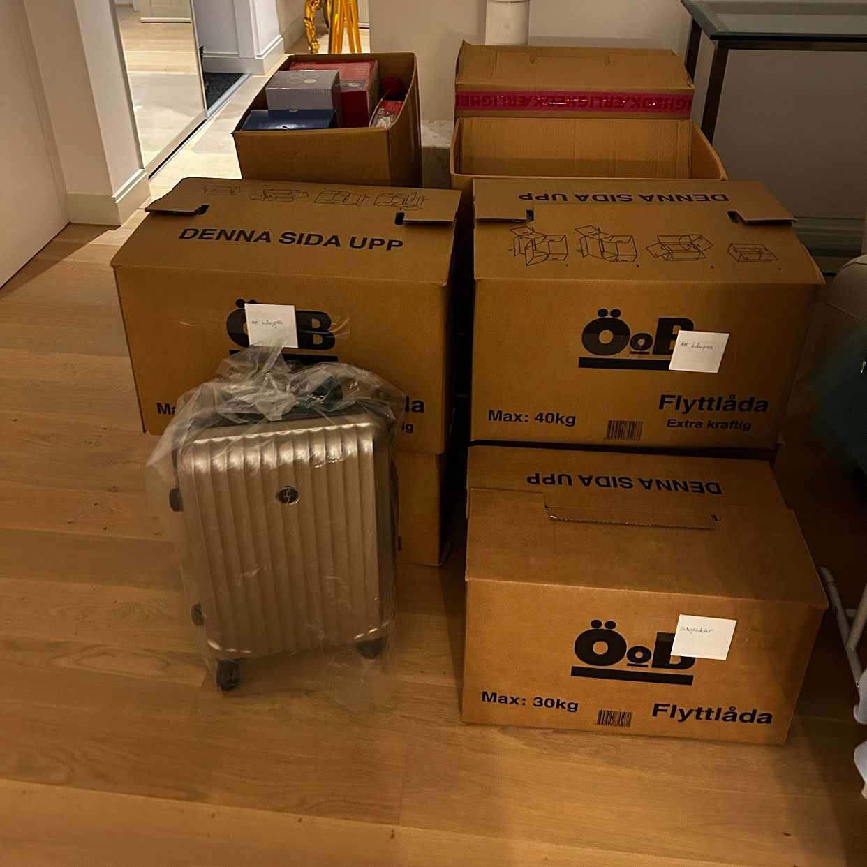 image of 33 lådor + 2 ställningar - 