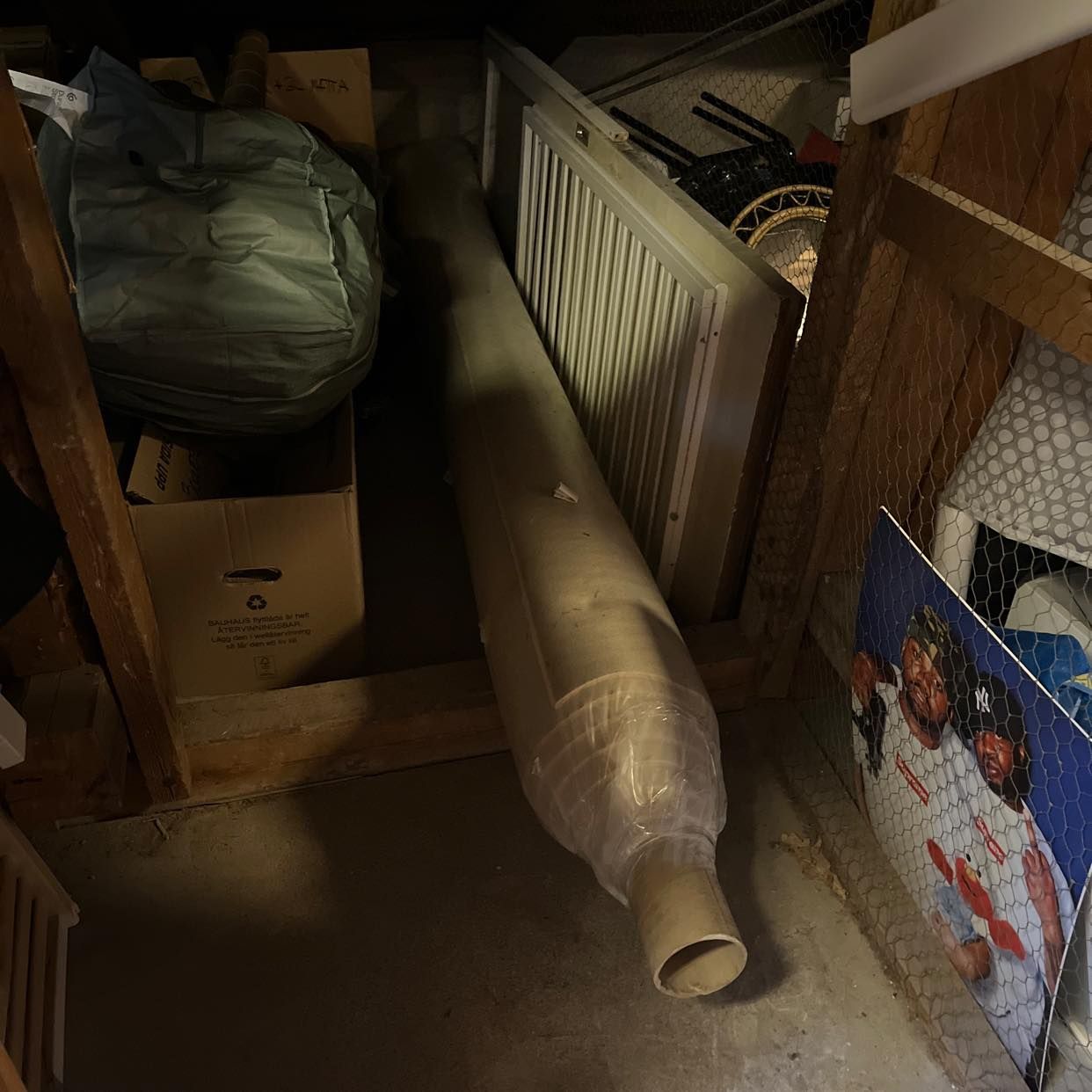 image of Large rolled up carpet - 