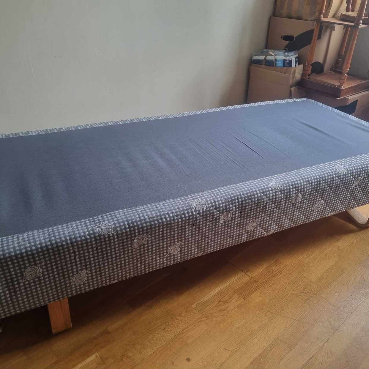 image of Säng 200×90 cm - Göteborg