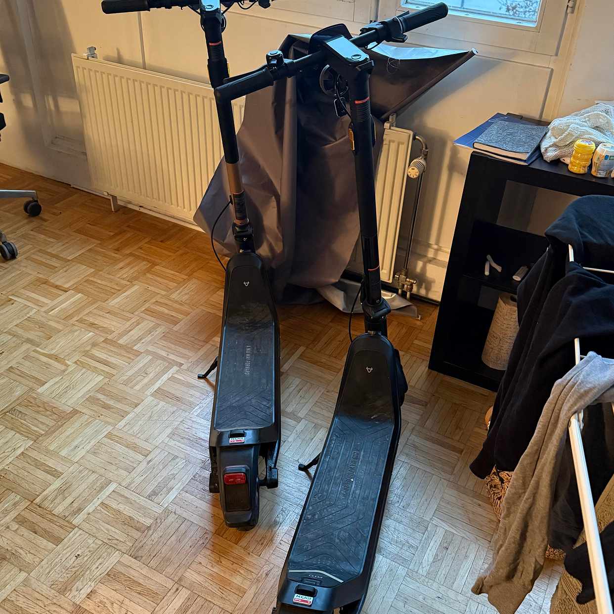 image of Boxes bags two e-scooters - 