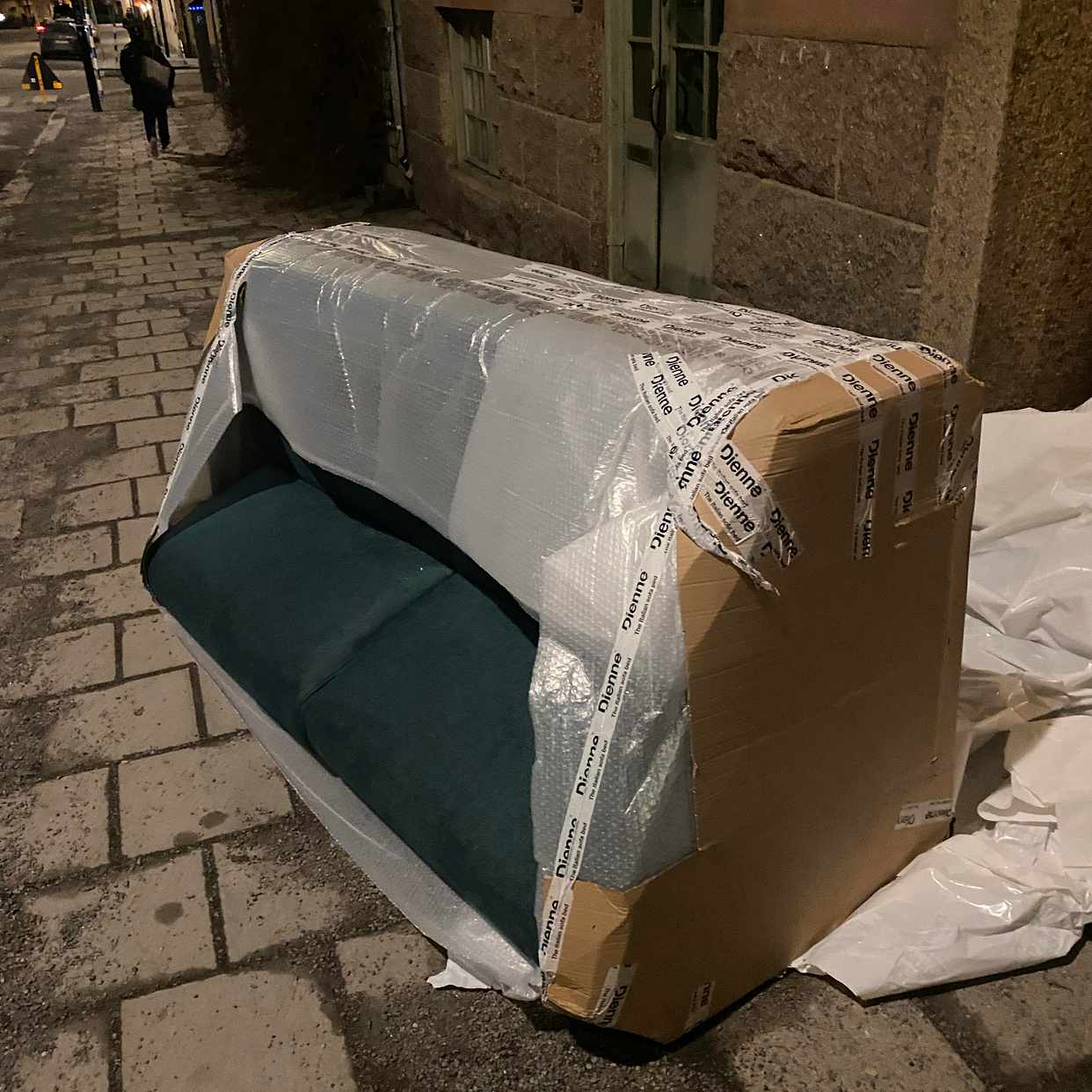 image of Bära upp soffa till lägen - 