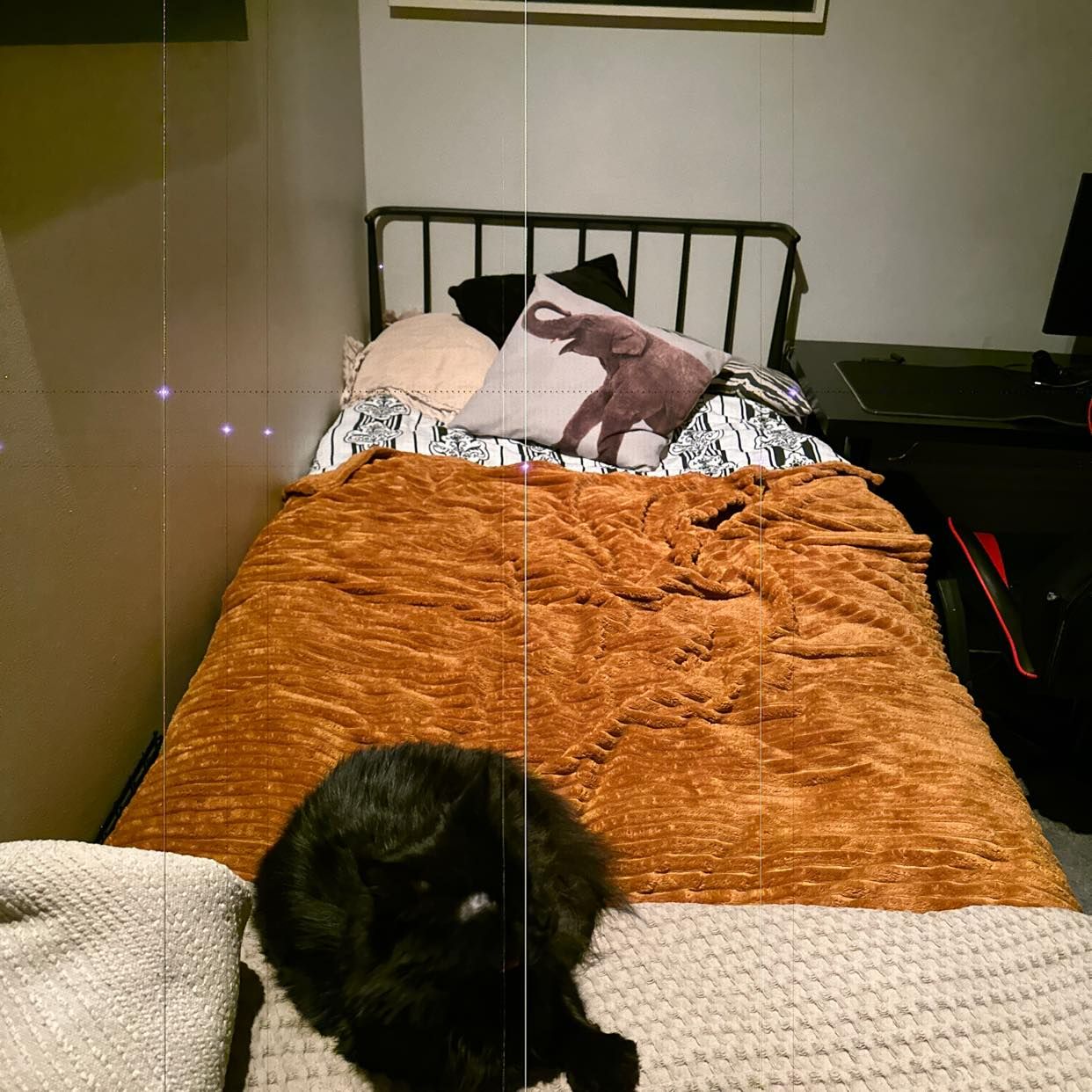 image of Flytta säng o spegel - 