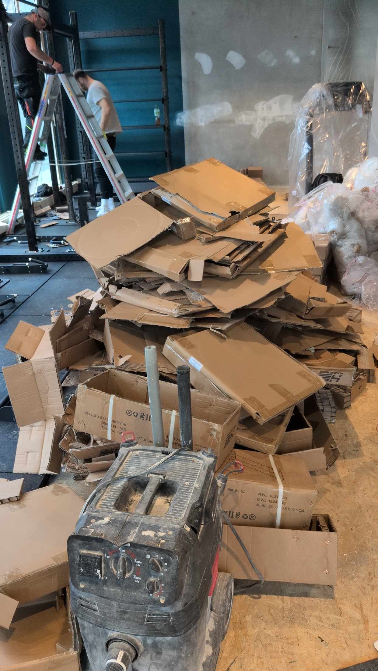 image of Empty boxes - Berlin