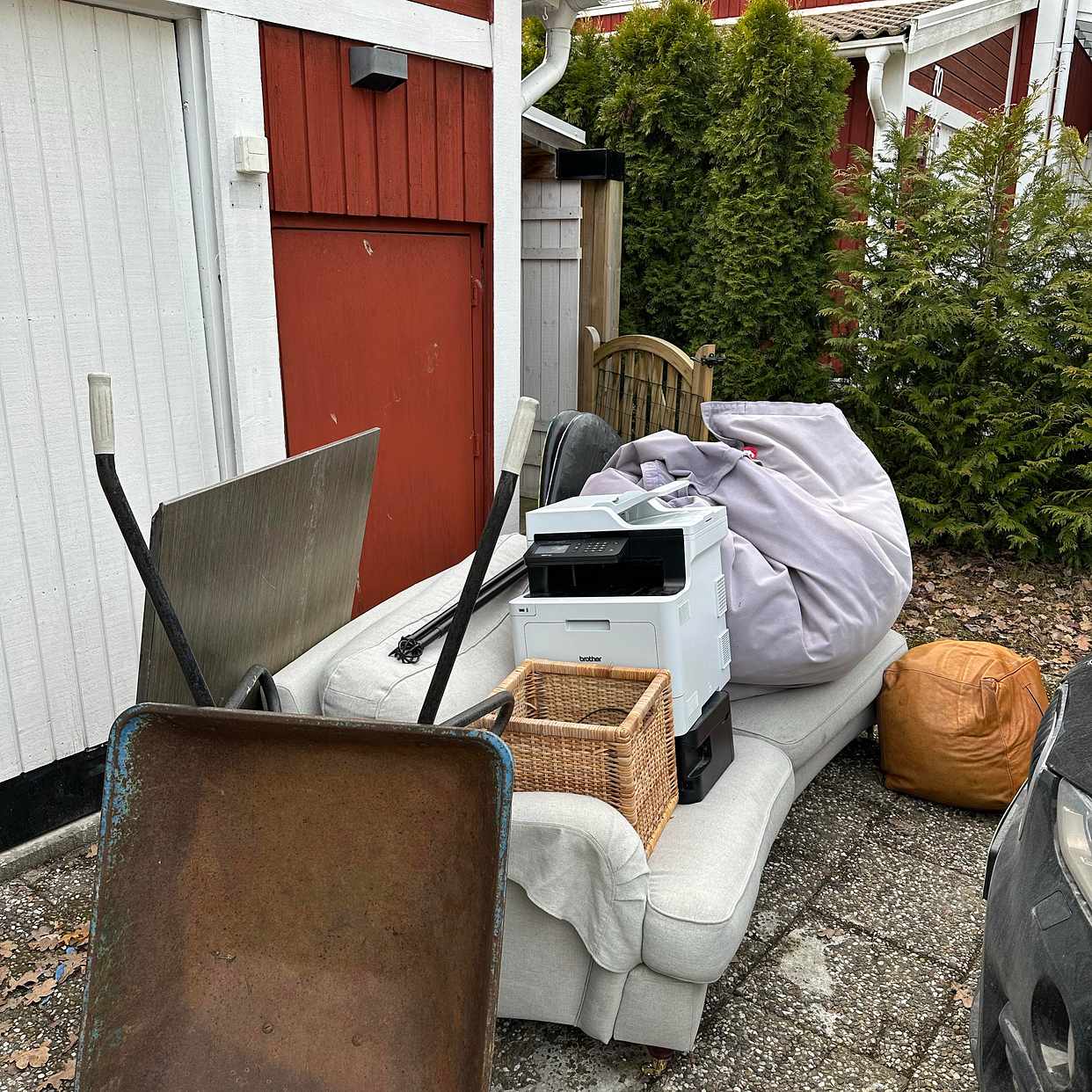 image of Soffa, skrivare, mm - Ekerö