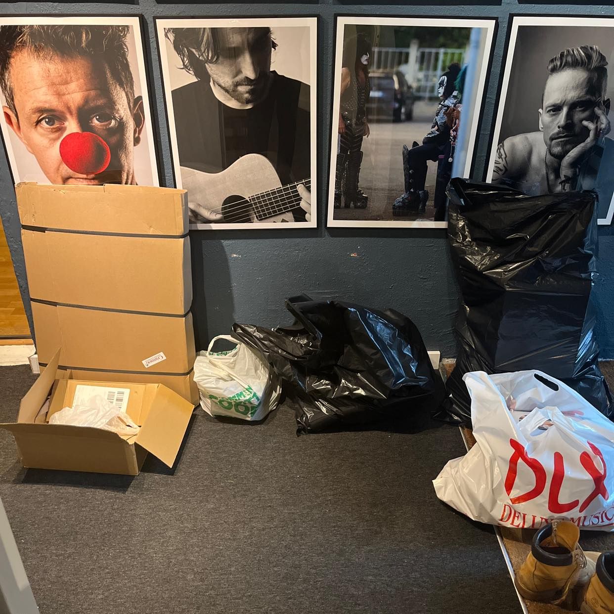 image of Glas, burkar och sopor - Stockholm