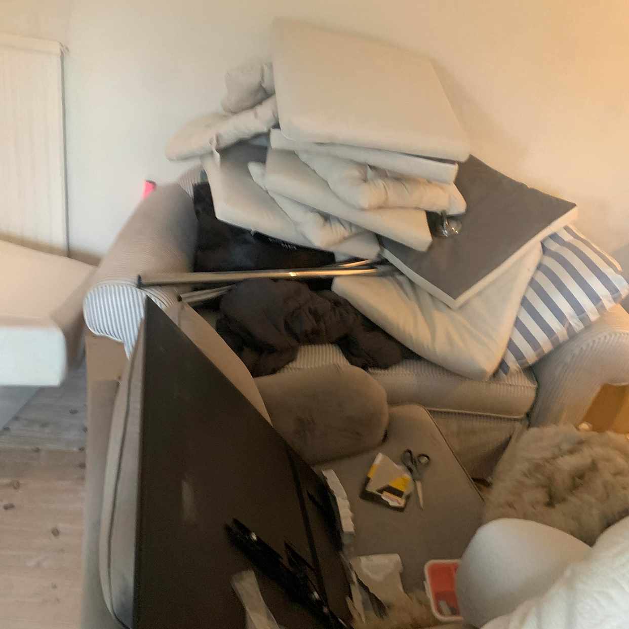 image of Flytta tunga saker-förråd - 