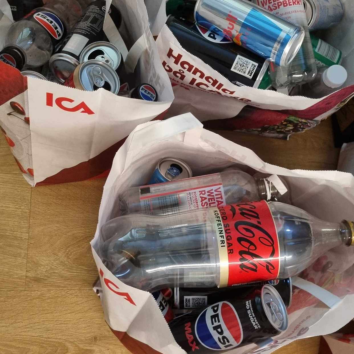 image of Pant for recycling - Saltsjöbaden