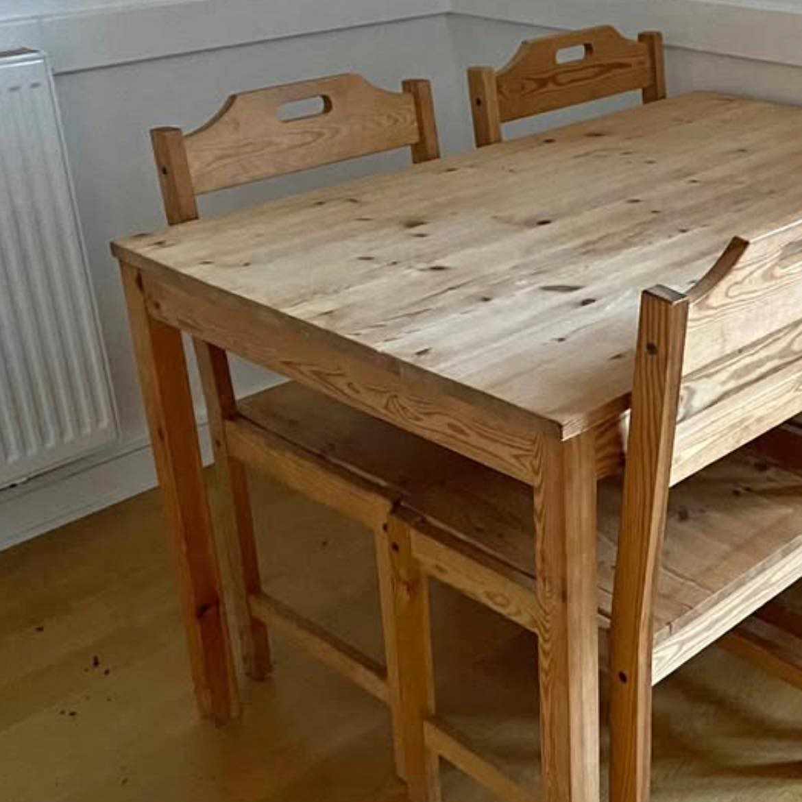 image of Flytta matbord och stolar - 