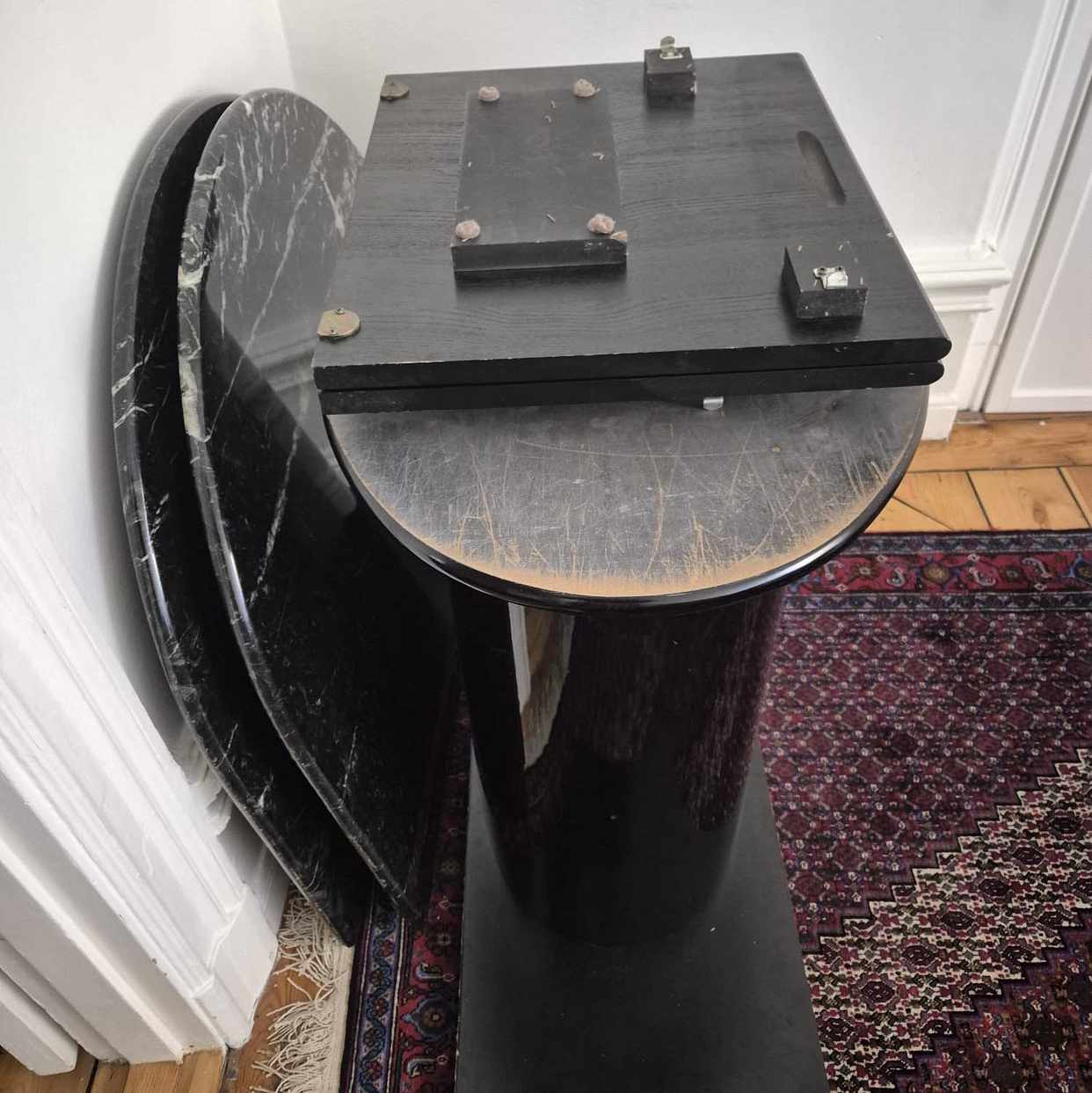 image of Take away table - Stockholm