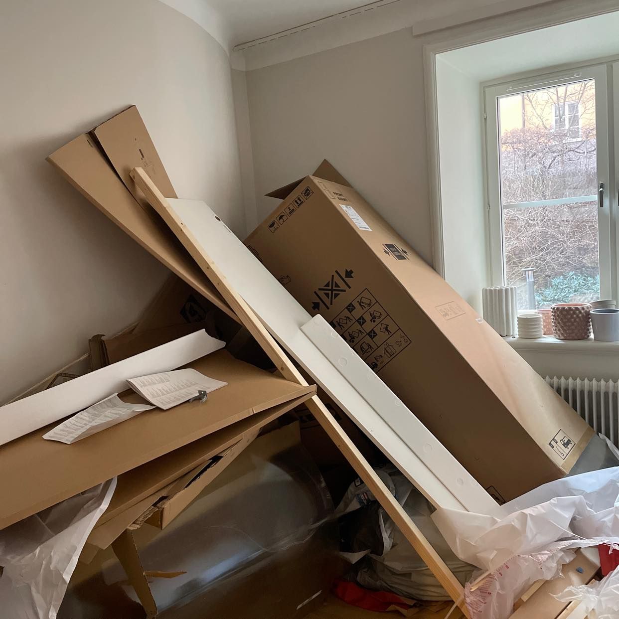 image of Kartonger, plats och lite - Stockholm