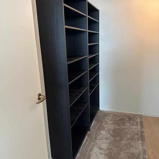 image of Två bokhyllor bortskänkes - Stockholm